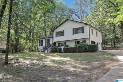 /international/us/3016-virginia-drive-hueytown-al-110101165883/