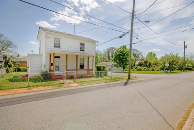 /international/us/1518-14th-street-lynchburg-va-110098940764/?lang=zh-tw