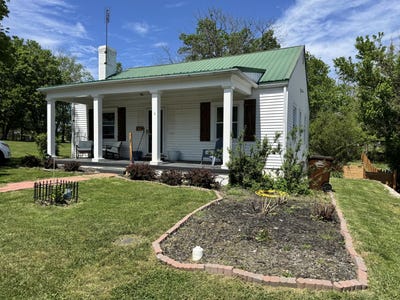 /international/us/111-dickerson-court-lancaster-ky-110107379956/