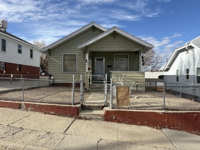 /international/us/808-rhode-island-rock-springs-wy-110104551921/