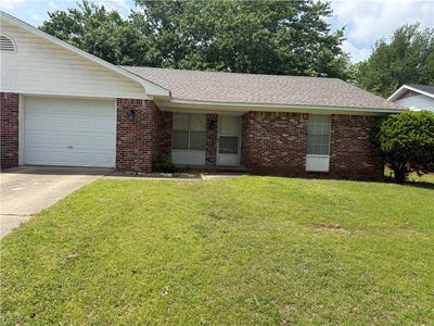 /international/us/1406-willard-street-springdale-ar-110107632746/