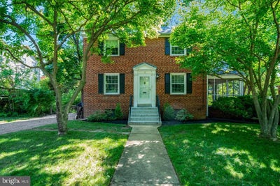 /international/us/7-s-irving-st-arlington-va-110108543866/