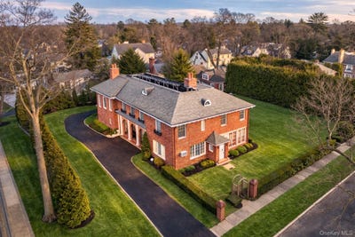 /international/us/4610-boston-post-road-pelham-ny-110106036704/