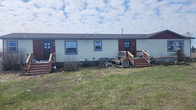/international/us/10240-klondike-drive-n-alaska-twp-mn-110107911607/