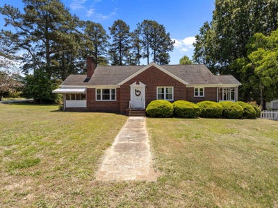 /international/us/201-spruce-st-union-sc-110108298713/