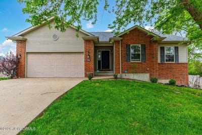 /international/us/2520-e-dancing-willow-drive-columbia-mo-110107548413/