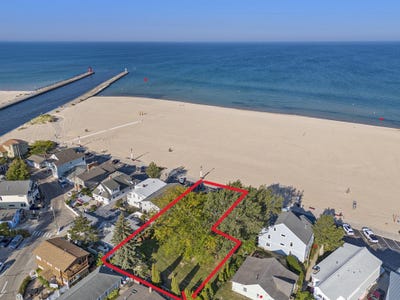 /international/us/30-lakeshore-drive-south-haven-mi-110107267610/