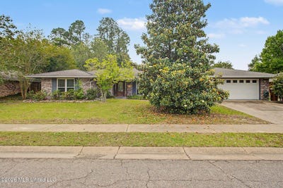 /international/us/738-parkwood-drive-long-beach-ms-110107776630/