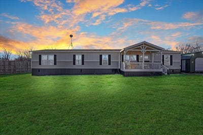 /international/us/5740-county-road-1091-celeste-tx-110104200081/