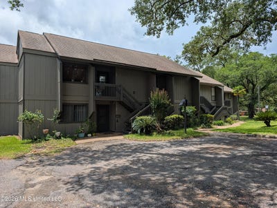/international/us/107-kona-villa-lot-c-diamondhead-ms-110108294216/