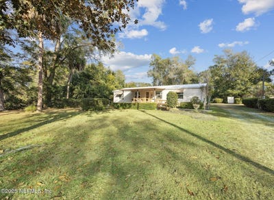 /international/us/100-waterway-avenue-satsuma-fl-110103974723/