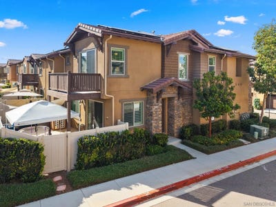 /international/us/3251-crecida-carlsbad-ca-110108797727/