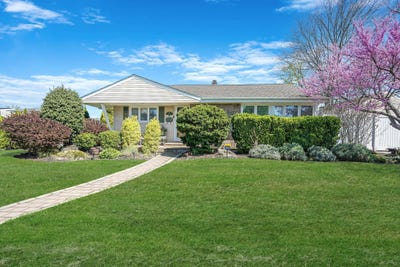 /international/us/1-elizabeth-drive-bethpage-ny-110099139318/