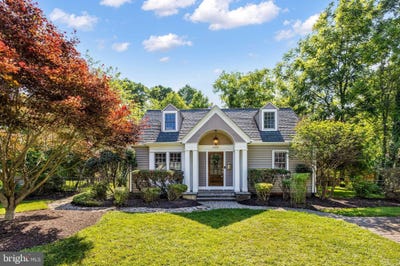 /international/us/2833-bolling-road-falls-church-va-110108394995/