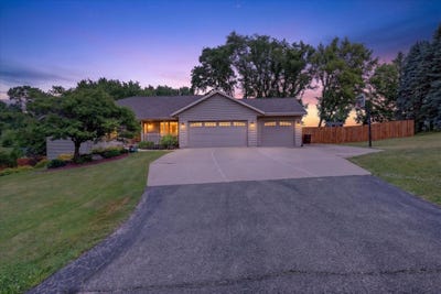 /international/us/2309-e-pine-tree-court-milton-wi-110108816465/