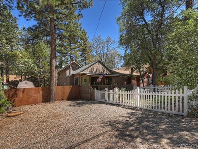 /international/us/327-wabash-lane-sugarloaf-ca-110119786301/