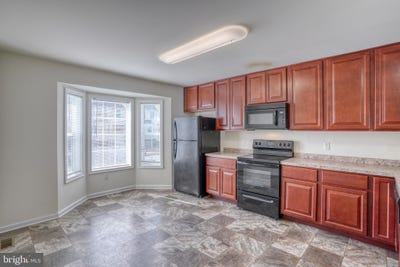 /international/us/327-tribbitt-street-dover-de-110107956740/