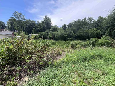 /international/us/706-pine-creek-drive-greenville-sc-110120663217/