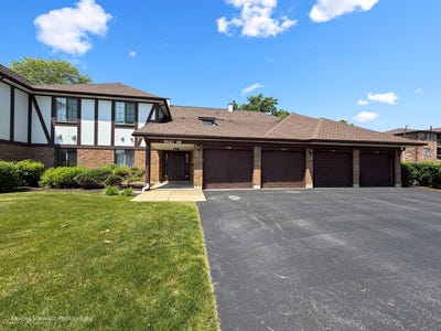 /international/us/9144-clairmont-court-orland-park-il-110108414365/