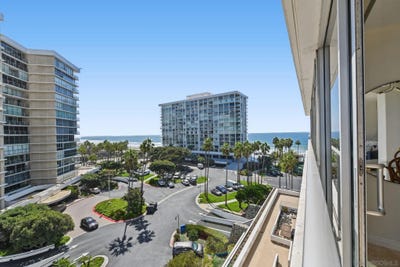 /international/us/1810-avenida-del-mundo-coronado-ca-110110397655/