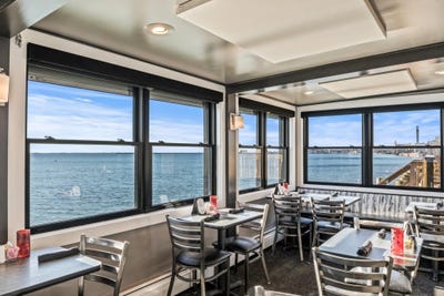 /international/us/539-unit-1-e-commercial-street-provincetown-ma-110120462318/