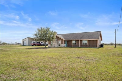 /international/us/6234-prihoda-road-fayetteville-tx-110106589450/