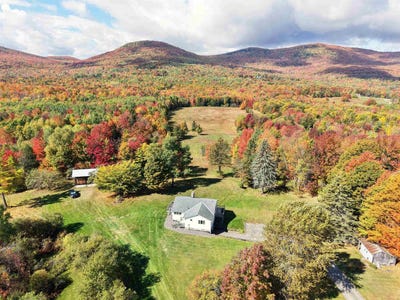 /international/us/572-blakely-road-wheelock-vt-110102653828/