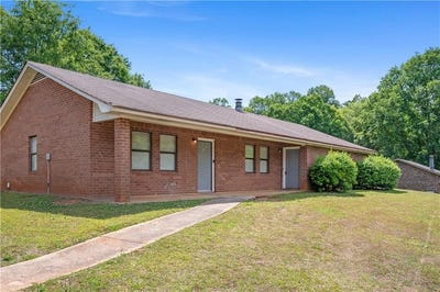 /international/us/233-tanglewood-drive-b-monroe-ga-110108144501/