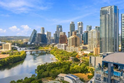 /international/us/48-east-ave-austin-tx-110120044584/
