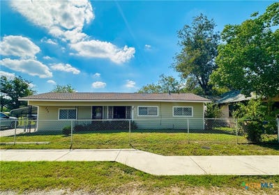 /international/us/735-san-antonio-avenue-seguin-tx-110120486064/