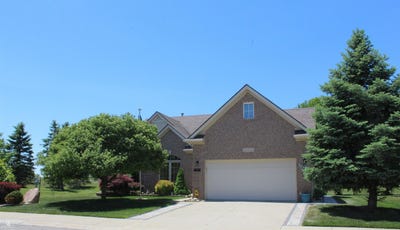 /international/us/70503-natures-way-richmond-mi-110108723801/