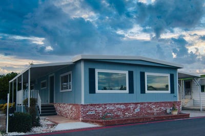 /international/us/9850-garfield-ave-huntington-beach-ca-110104501349/