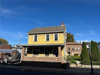 /international/us/2031-main-street-northampton-boro-pa-110120712594/