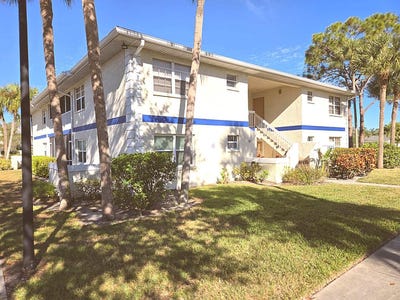 /international/us/1524-se-royal-green-circle-port-st-lucie-fl-110106440188/