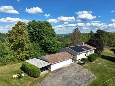 /international/us/252-mountain-view-drive-newport-city-vt-110102150080/