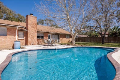 /international/us/2021-buckeye-drive-ingleside-tx-110106499072/