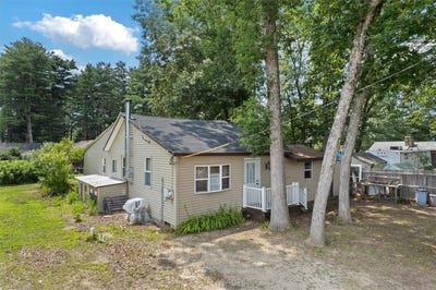 /international/us/193-shady-valley-road-coventry-ri-110107747950/