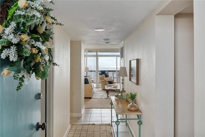 /international/us/4242-gulfbreeze-boulevard-corpus-christi-tx-110103717431/
