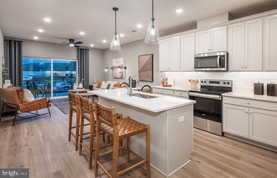 /international/us/431-washington-street-conshohocken-pa-110119642135/