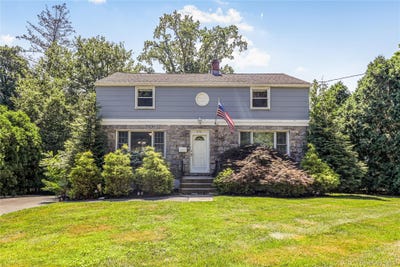 /international/us/676-scarsdale-road-tuckahoe-ny-110109335205/