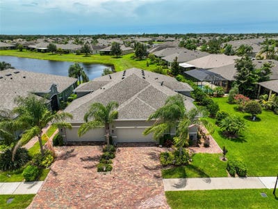 /international/us/611-chipper-drive-sun-city-center-fl-110100880749/