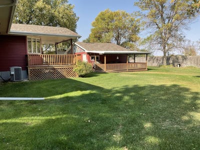 /international/us/1277-l-street-burwell-ne-110095099702/