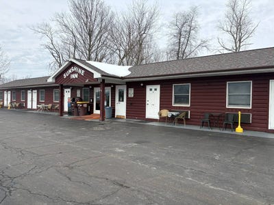 /international/us/2624-ny-route-40-greenwhich-ny-110106257837/
