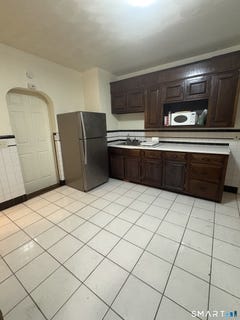 /international/us/137-hawkins-street-derby-ct-110108955226/