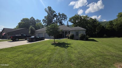 /international/us/212-alania-court-elizabethton-tn-110101194833/