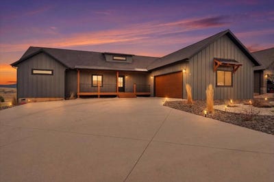 /international/us/7753-brooks-loop-spearfish-sd-110106841280/