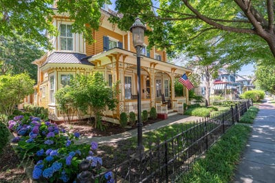 /international/us/645-hughes-st-cape-may-nj-110102944960/