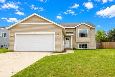 /international/us/415-white-pine-drive-belding-mi-110107989110/