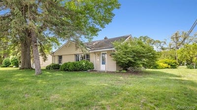 /international/us/5402-leland-street-brighton-twp-mi-110108379086/