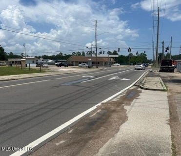 /international/us/601-klondyke-road-road-long-beach-ms-110100967682/